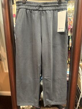 Lululemon softstream straight leg Black crop 24”